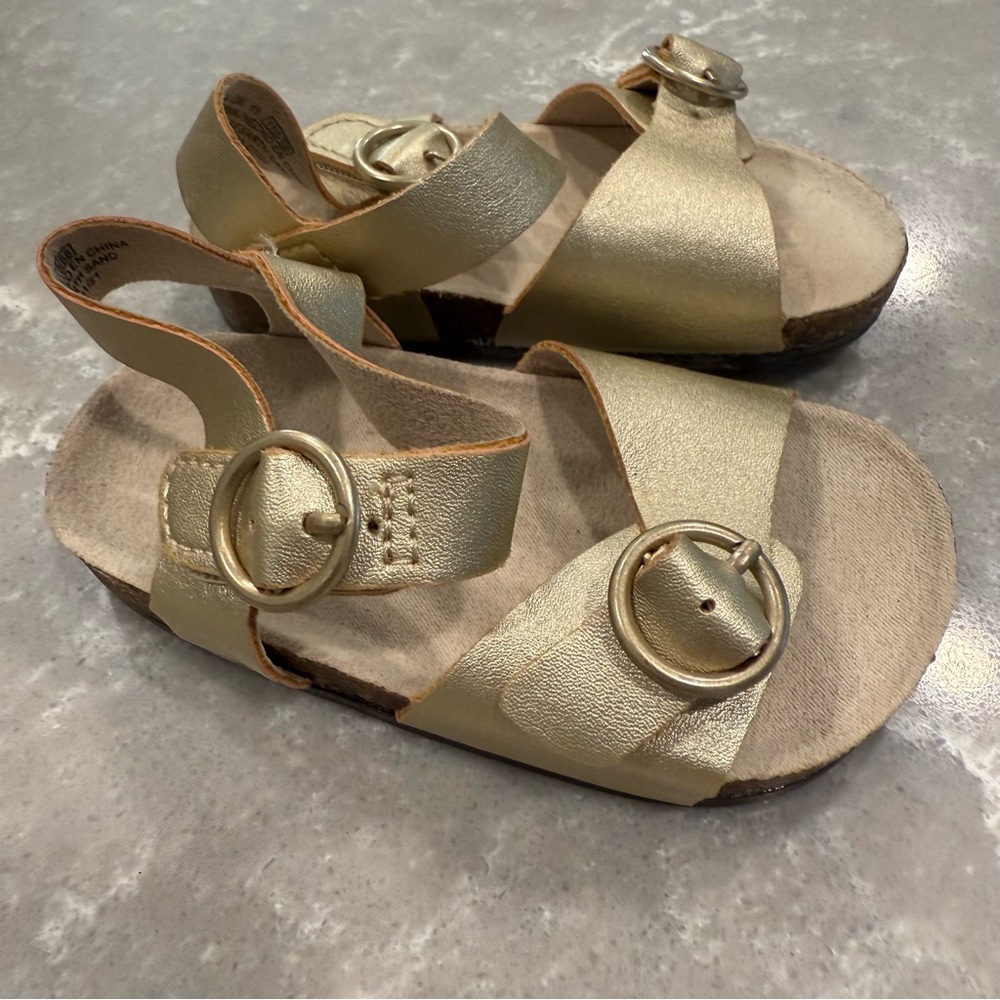 Old Navy Gold Metallic Buckle Slingback Sandals 6-12M EUC